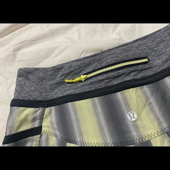 Brand New✨Rare Lululemon Reflection Skirt (size 4) - Picture 3 of 3